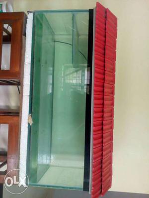 Fish tank with cover and light.