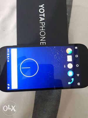 Yota Phone 2 DUAL screen phone Almost new without