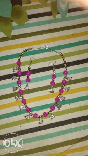 Jewellery set anyone buy dis nacklace cont me.