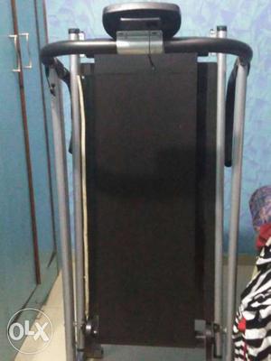 Lifeline manual treadmill only 1 year used in