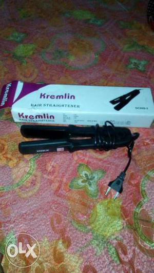 New good condition hair straightener