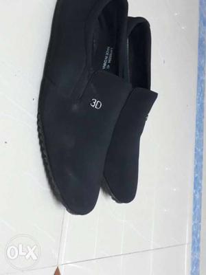 Pair Of Black 3D Suede Slip-on Shoes