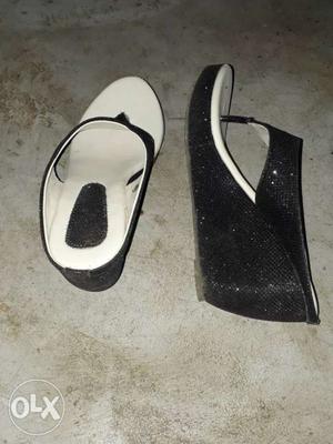Pair Of Black Sequined Slide-on T-strap Wedge Sandals