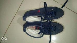 Want to sell Fila sneakers... only 15days used.