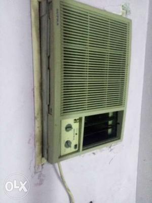 1.5T Window AC