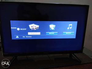 28" LED HDMI tv Panasonic brand only 6 month old