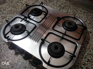4 burner gas stove in excellent working condition