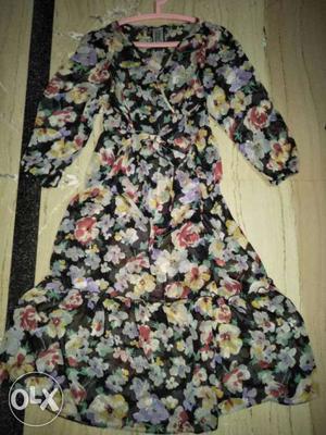 Black And Yellow Floral Long-sleeved V-neck Dress