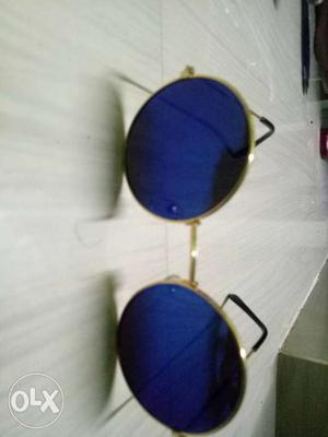Blue shade spectacles