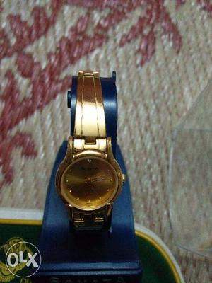 Female brand new Sonata Watch with cover price negotiable