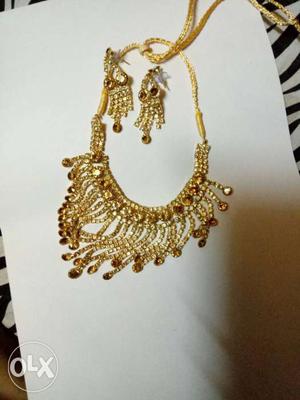 Necklace and earrings only 250rs