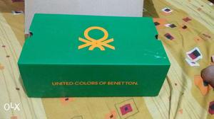 New United color of Benetton canvas loafer