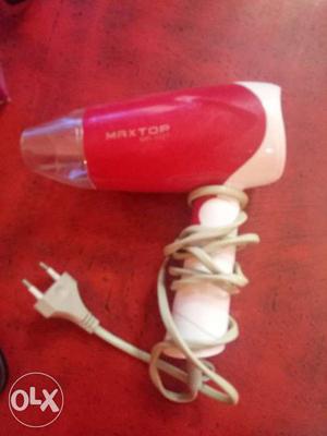Red And White Max Top Hair Dryer