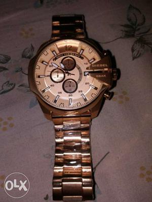 Round Beige Chronograph Watch With Link Bracelet