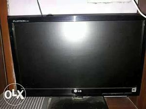 Sade 17 pc lcd for sale...no default...