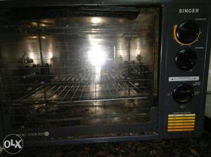 Singer Brand Oven OTG In working condition with all