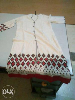 White And Red Kameez