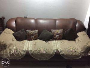 3+1+1 Sofa set (Leathrite) and Center Table for Sale