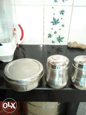 A set of 5 steel container