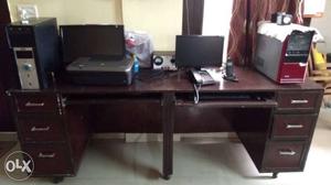 Computer table for 2 computer
