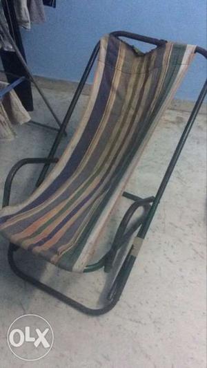 Damaged easy chair foldable for sale