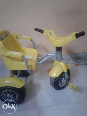 Kids tricycle for 2 to 4 yr. Dash brand nice look