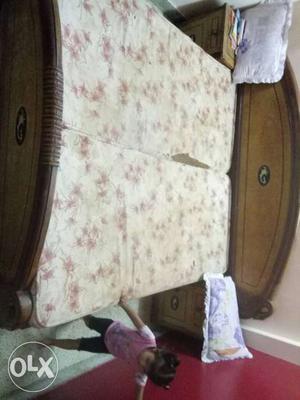 Mattress double bed on sale 6*5.5