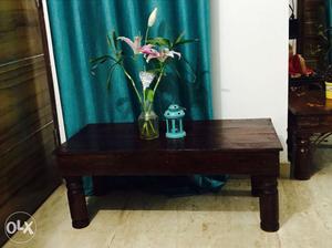 New Elegant Centre Table jn Sheesham wood.