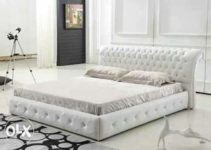 Queen White And Gray Tufted Bed Set