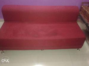 Red Couch In Kalyan