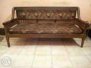 Sheesham brown Wooden Framed Floral Cushioned Bench