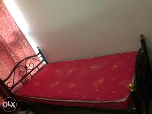 Single queen size bed with single mattress