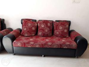 Sofa with 2 chairs