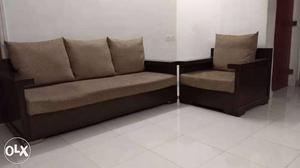 Solid wood 3 + 1 seater sofa in good working