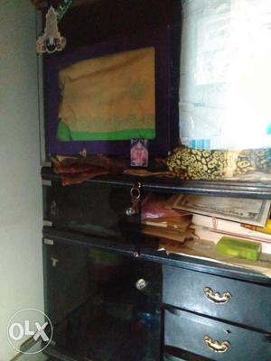 Tv stand, good condition