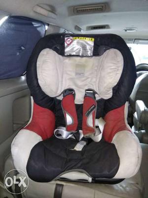 Baby sitting seat car