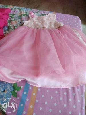 Beautiful frock for 8_11 yrs old girl. Its