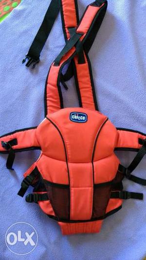 Chicco Go baby carrier for infants - Red.