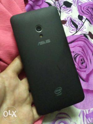 I m selling my asus 5 16gb 2gm ram with box bill