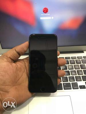 IPHONE gb jet black in excelnt condition