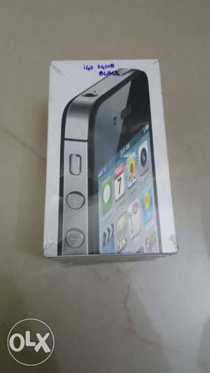 New apple iphone 4s 16gb excellent condition with full box