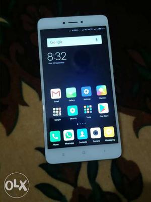 Redmi note 4, gold color 4gb ram and 64 gb