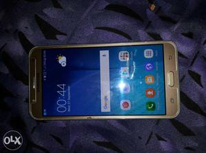Samsung j addition in gud condition.. 1.5