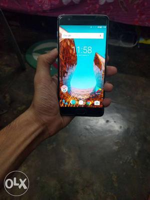 Selling my 3 months old oneplus 3 in excellent