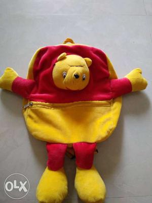 Winnie the Pooh kids bag In good condition Has 2