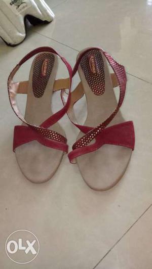 1 time try sandal just bcoz big size I m selling