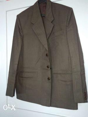 Brand New marriage coat,good condition,brown