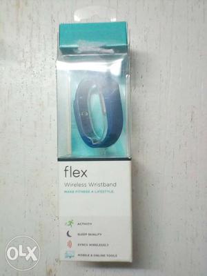Fitbit Flex Wireless Activity and Sleep Wrist (both sizes in