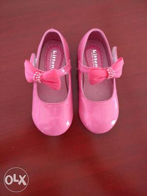Kittens shoes for girls. Size 27. Used once.