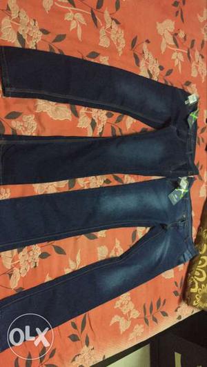 New branded 2 jeans in just 700,,, size 34